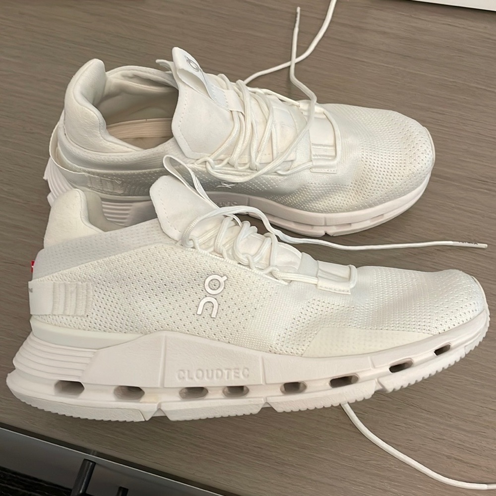 Women’s On Cloudnova Running Shoes